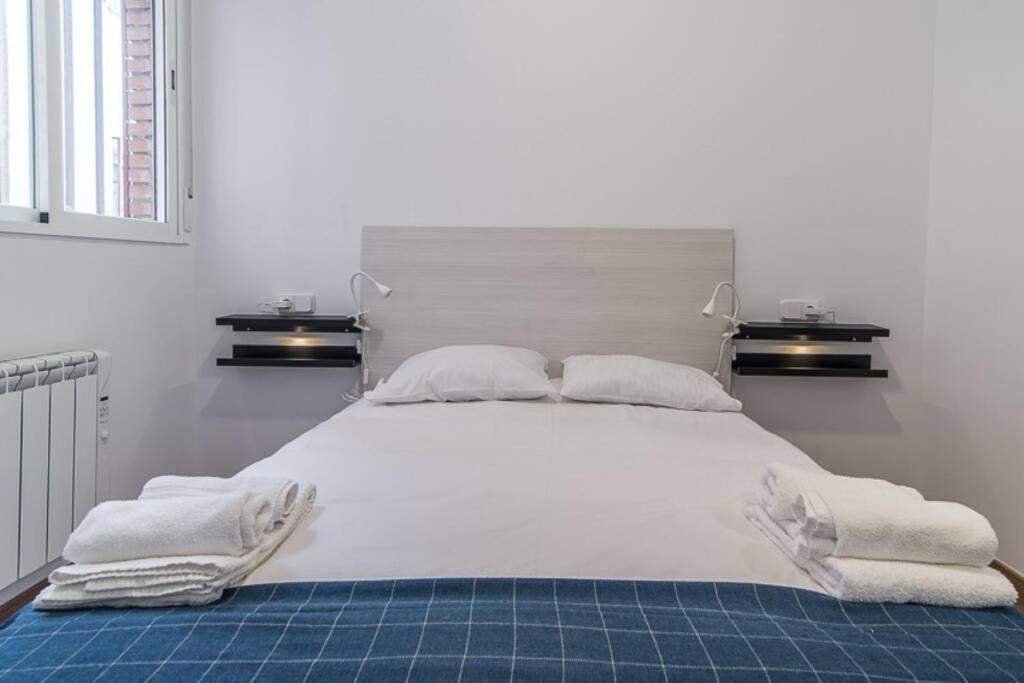#15Pin-1 Apartamento De Un Dormitorio En Tetuan Madrid Exteriör bild
