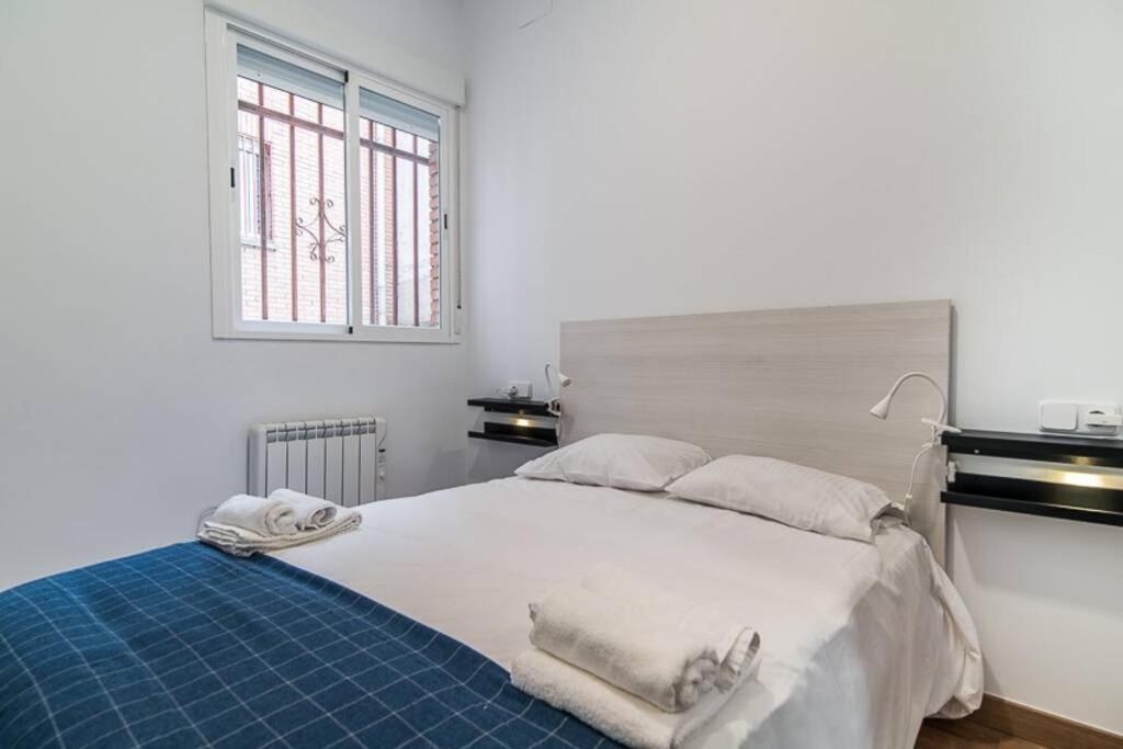 #15Pin-1 Apartamento De Un Dormitorio En Tetuan Madrid Exteriör bild