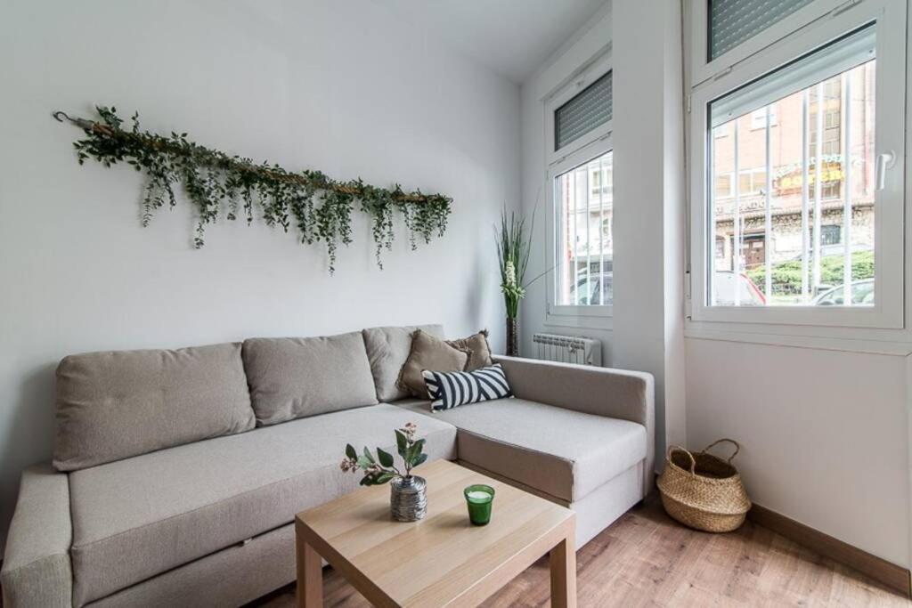 #15Pin-1 Apartamento De Un Dormitorio En Tetuan Madrid Exteriör bild